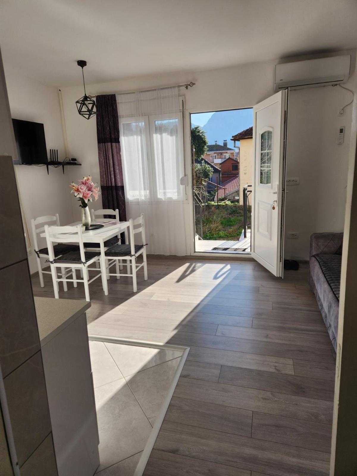 Apartment Marina 2 Kotor Extérieur photo