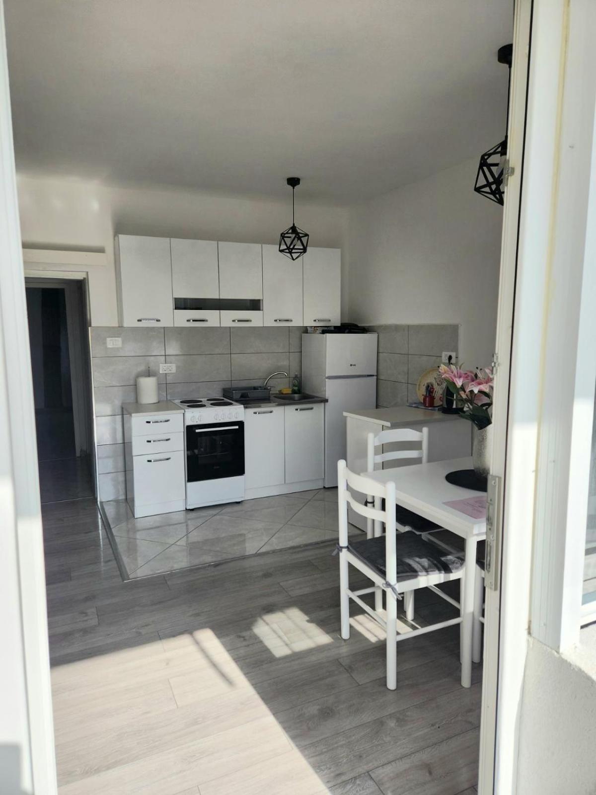 Apartment Marina 2 Kotor Extérieur photo